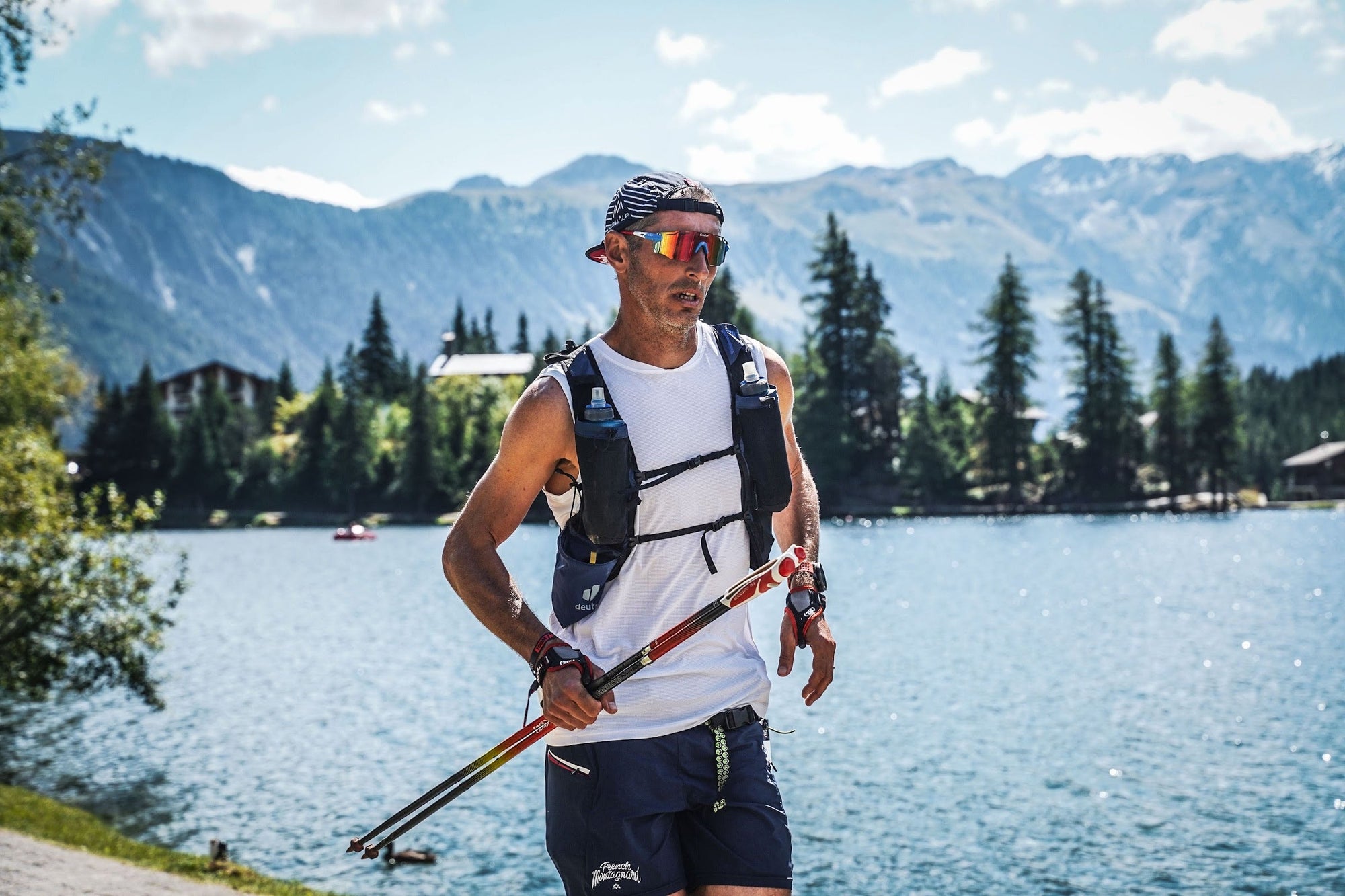 Coureur de l'UTMB au ravitaillement de Champex-Lac