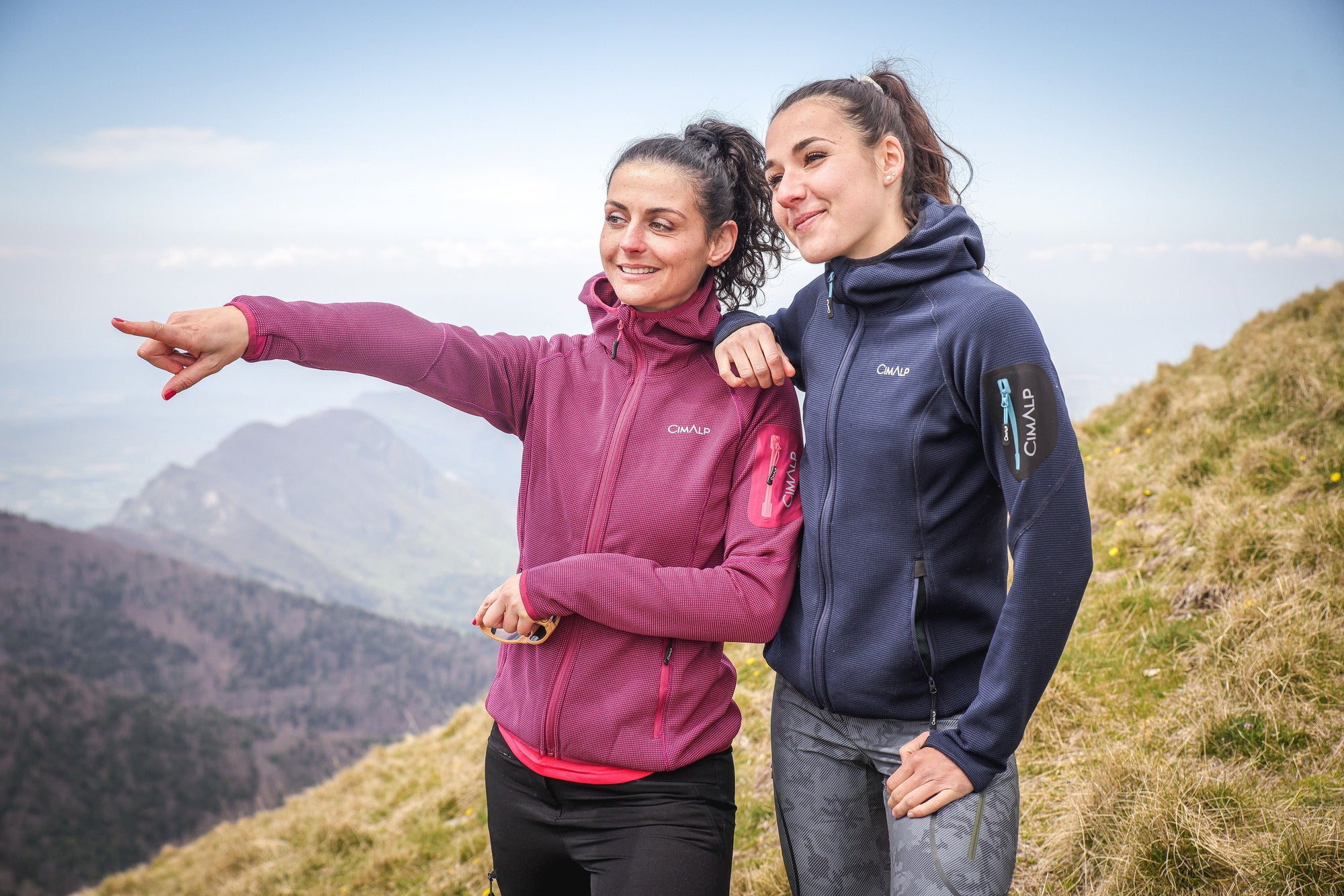 Polaires femme : Les dernières nouveautés pour braver le froid