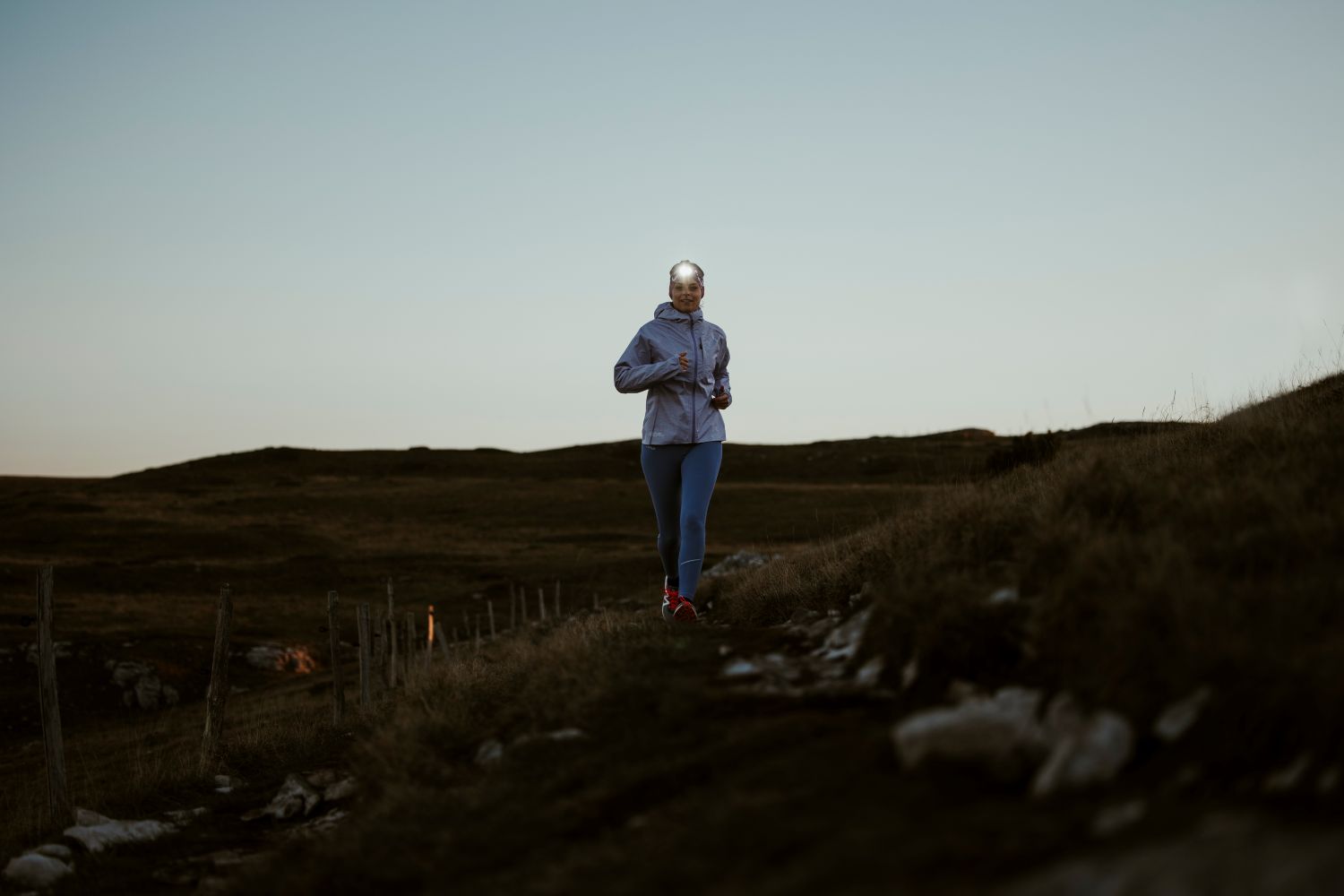 Lampe frontale de trail : comment bien la choisir