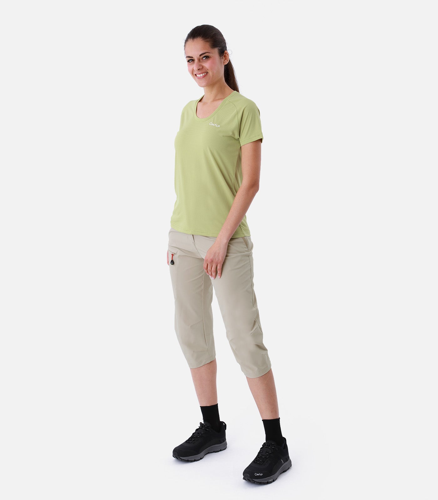 Donna ARAVIS 2 F