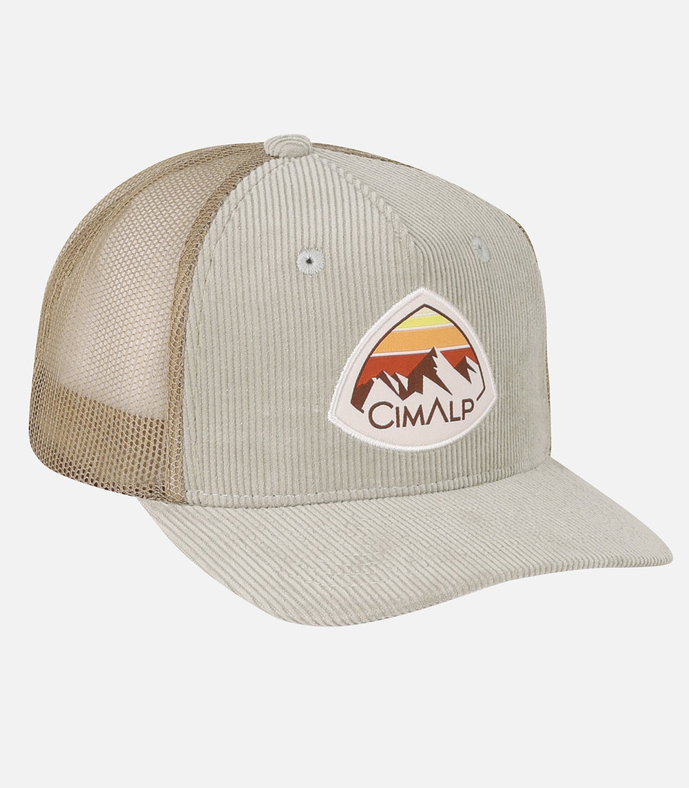 Die Outdoor-Essentials von Cloée Unisex TRUCKER CAP VELOURS