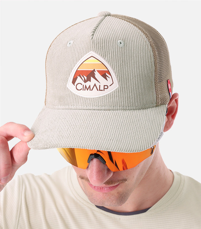 Die Outdoor-Essentials von Cloée Unisex TRUCKER CAP VELOURS