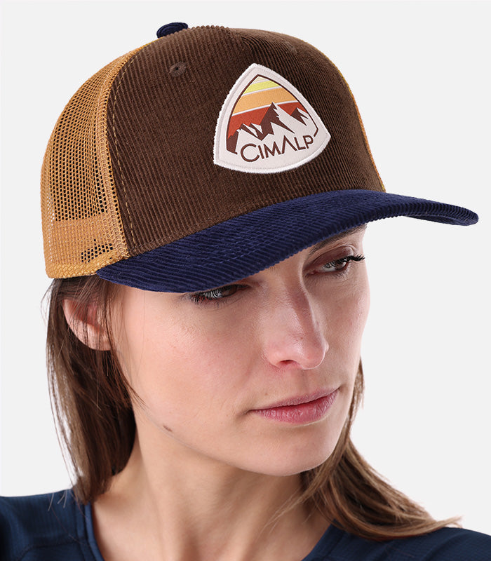 Die Outdoor-Essentials von Cloée Unisex TRUCKER CAP VELOURS