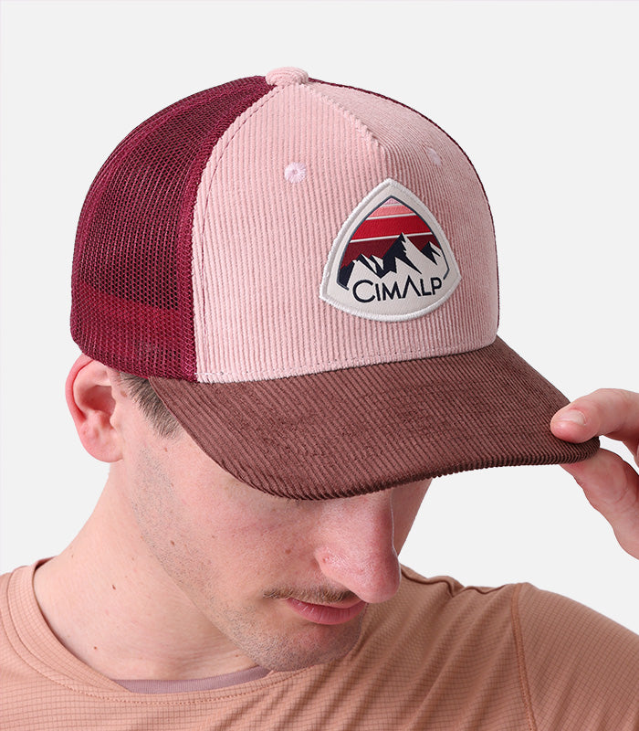 Die Outdoor-Essentials von Cloée Unisex TRUCKER CAP VELOURS